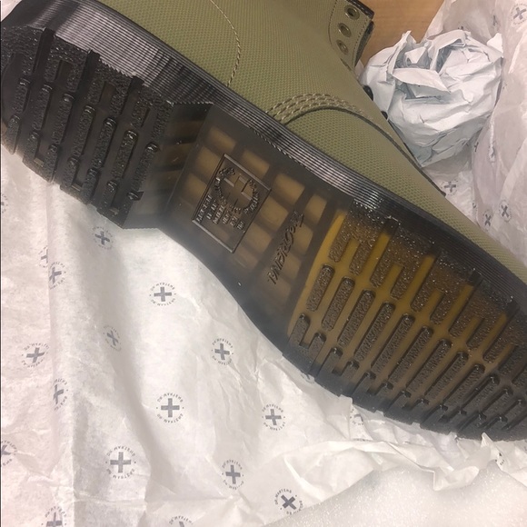 🆕 Dr. Martens 1460 Boots Olive - Picture 7 of 8